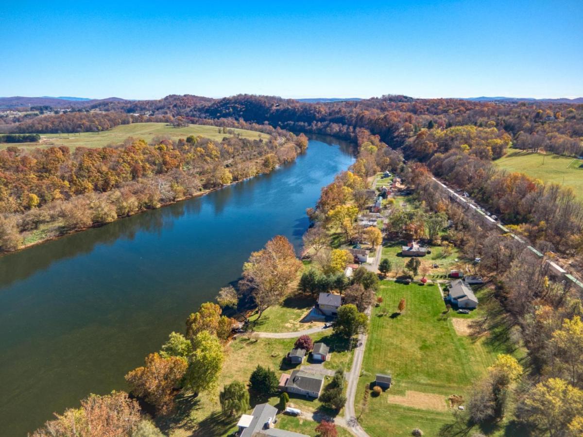 House On The New River, 3Br, 20 Minutes From Vt Radford Exterior photo